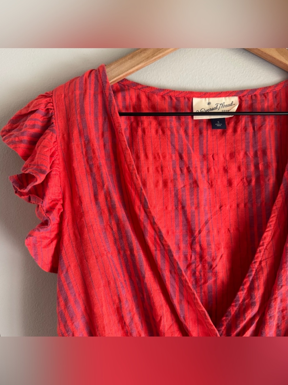 Universal Thread Flutter Short Sleeve Cropped Wrap Blouse Size Small - Picture 5 of 7